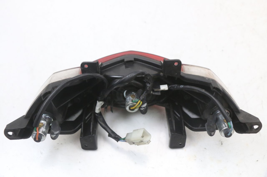photo de FEU ARRIERE PEUGEOT KISBEE 2T 50 (2018 - 2022)