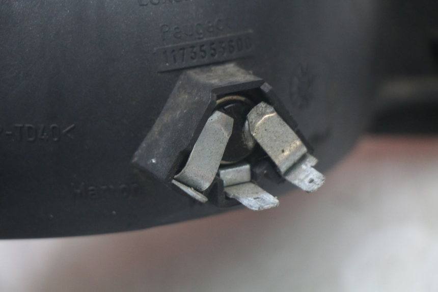 photo de FEU ARRIERE PEUGEOT SPEEDFIGHT 100 (1997 - 2007)