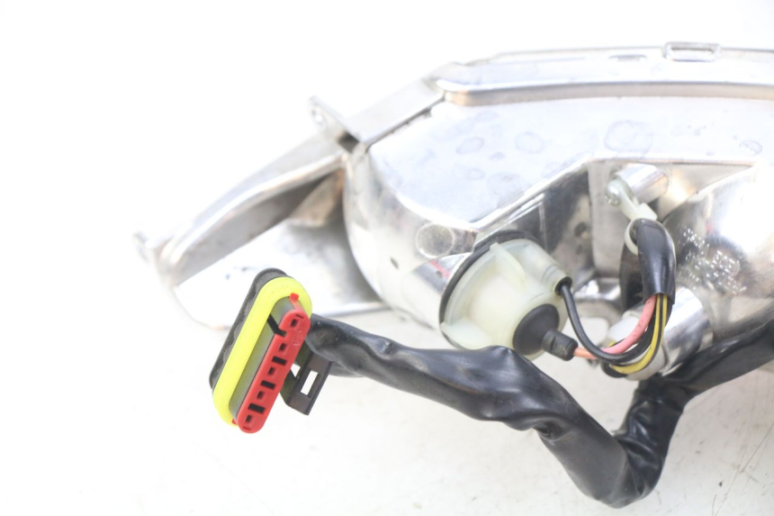 photo de FEU ARRIERE PIAGGIO LIBERTY IGET S 125 (2016 - 2020)