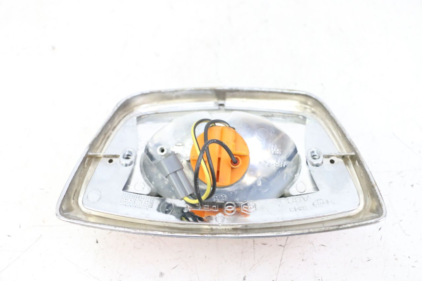 photo de FEU ARRIERE PIAGGIO VESPA LX 150 (2005 - 2013)