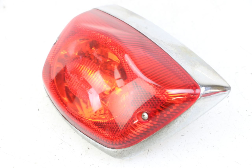 photo de FEU ARRIERE PIAGGIO VESPA LX 150 (2005 - 2013)