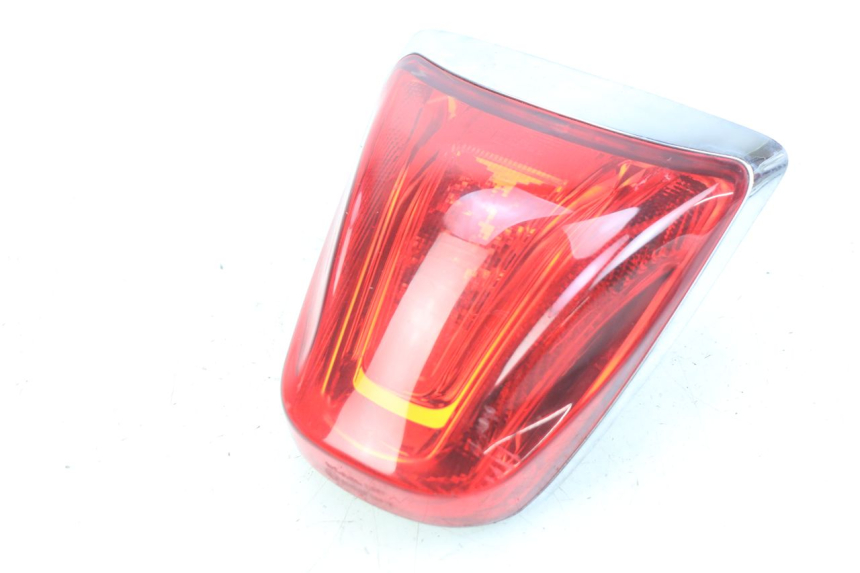 photo de FEU ARRIERE PIAGGIO VESPA PRIMAVERA 2T 50 (2013 - 2018)