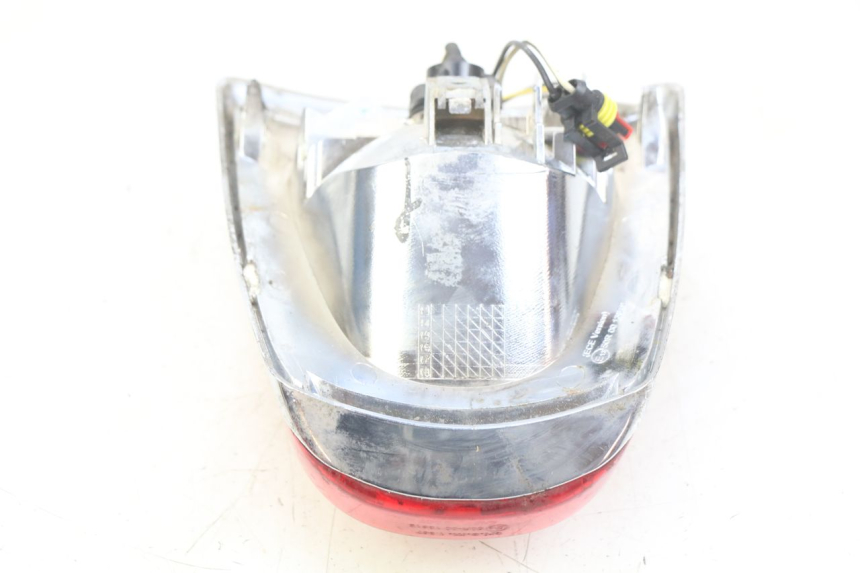 photo de FEU ARRIERE PIAGGIO VESPA PRIMAVERA 2T 50 (2013 - 2018)