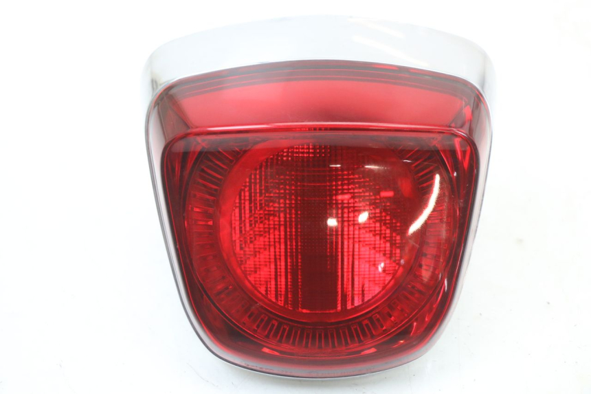 photo de FEU ARRIERE PIAGGIO VESPA PRIMAVERA 4T 50 (2021 - 2024)