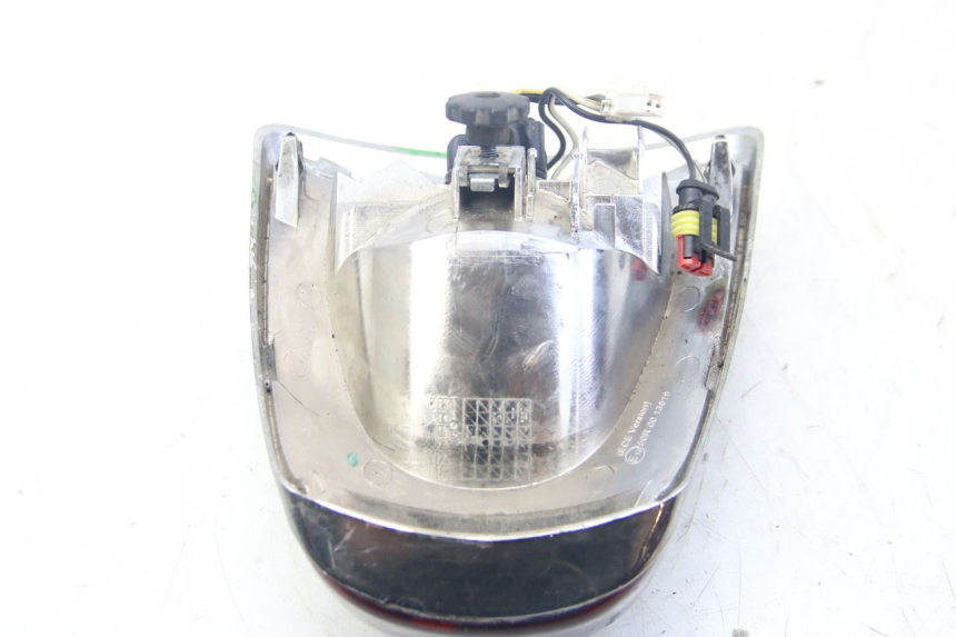 photo de FEU ARRIERE PIAGGIO VESPA SPRINT 2T 50 (2014 - 2018)