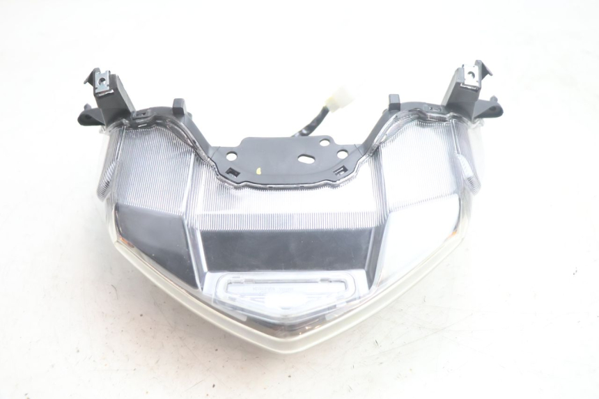 photo de FEU ARRIERE JM MOTORS R-MAX TECH 50 (2024 - 2026) - Points de fixation