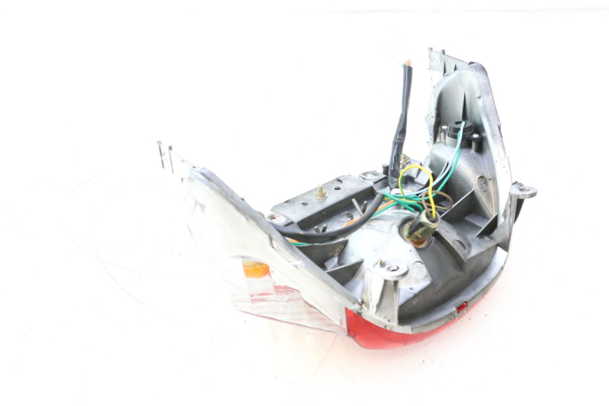 photo de FEU ARRIERE TNT MOTOR ROMA 12' 2T 50 (2007 - 2018) - Gros plan technique