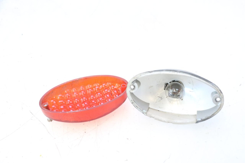 photo de FEU ARRIERE MZ RT 125 (2000 - 2008) - Gros plan technique