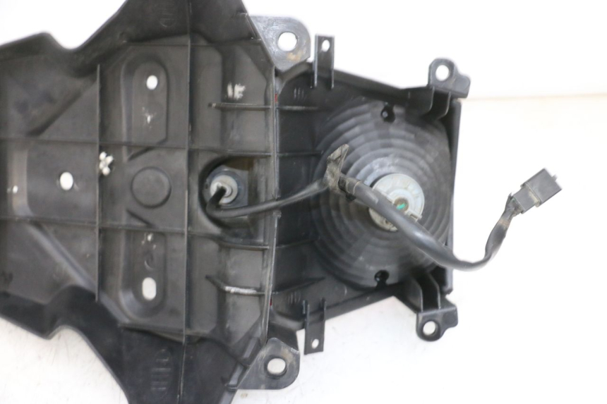 photo de FEU ARRIERE DAELIM S1 125 (2007 - 2016) - Focus structure