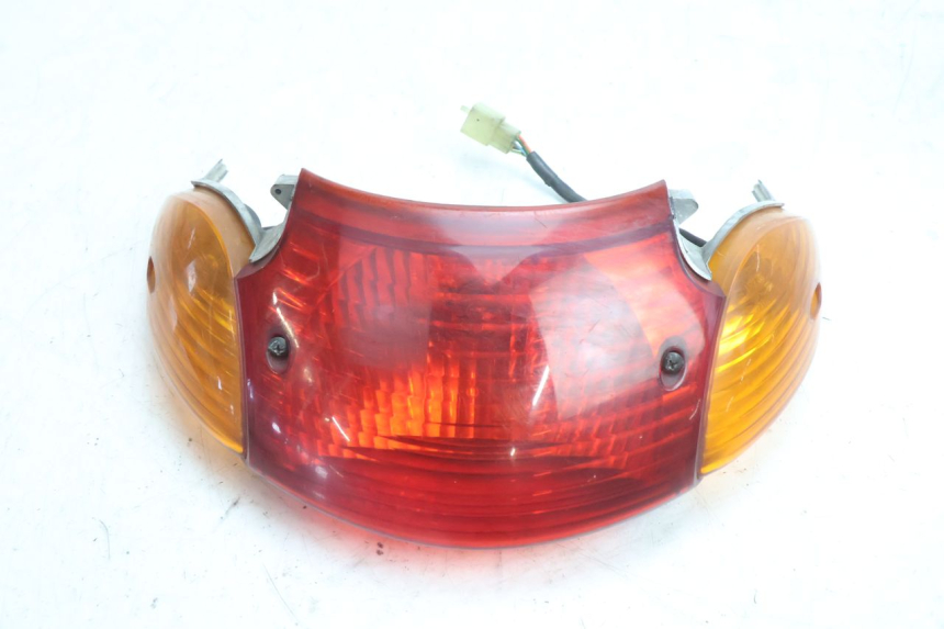 photo de FEU ARRIERE HONDA SH 125 (2001 - 2003) - Autre angle de vue