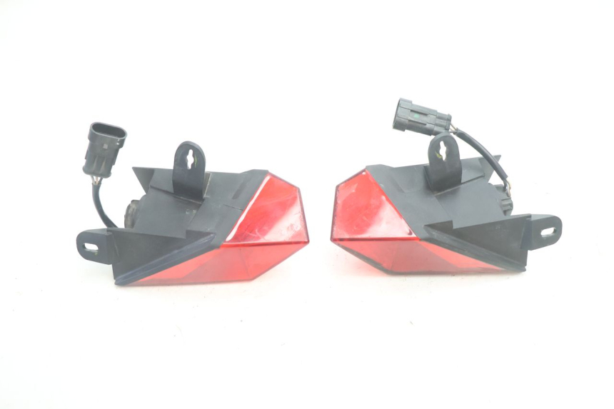 photo de FEU ARRIERE CAN-AM SPYDER RS 1000 (2008 - 2012) - Pièce contrôlée