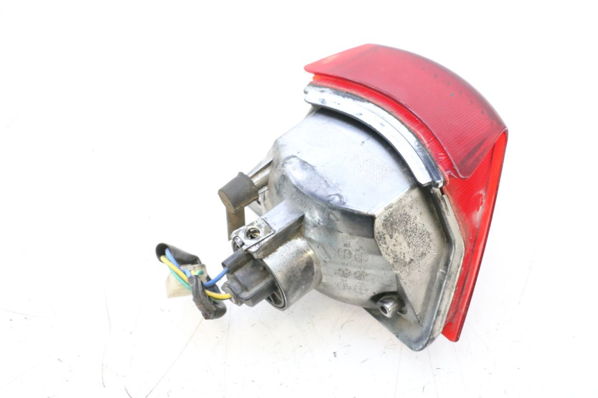 photo de FEU ARRIERE APRILIA SR MOTARD 50 (2012 - 2018) - Vue d’ensemble