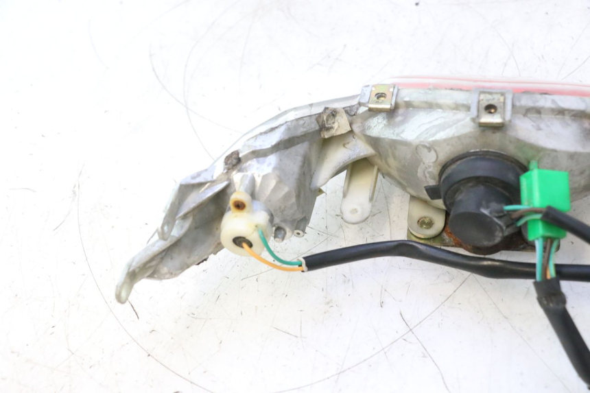 photo de FEU ARRIERE KYMCO SUPER 8 2T 50 (2007 - 2013) - Vue d’ensemble