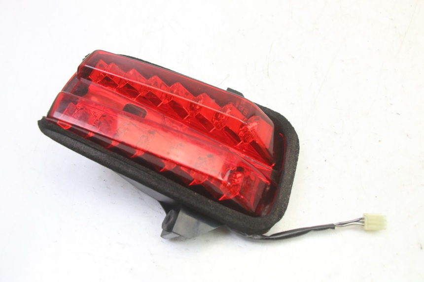 photo de FEU ARRIERE SUZUKI SV S 650 (2003 - 2009)