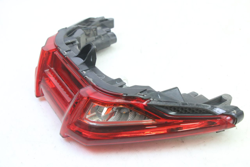 photo de FEU ARRIERE APRILIA SXR 50 (2021 - 2023)