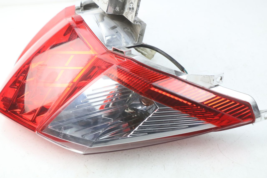 photo de FEU ARRIERE SYM GTS EFI ABS 125 (2012 - 2016)