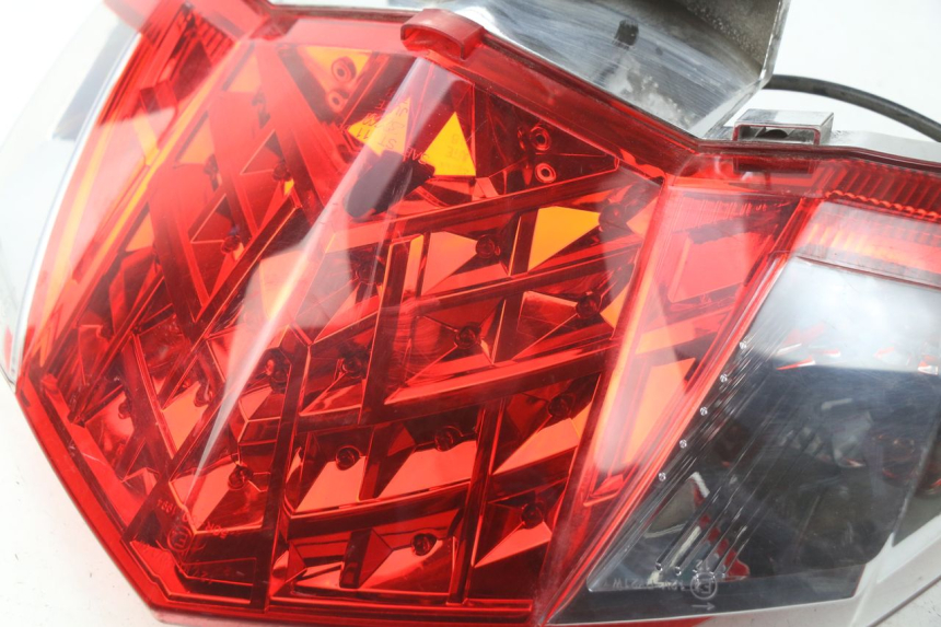 photo de FEU ARRIERE SYM GTS EFI ABS 125 (2012 - 2016)