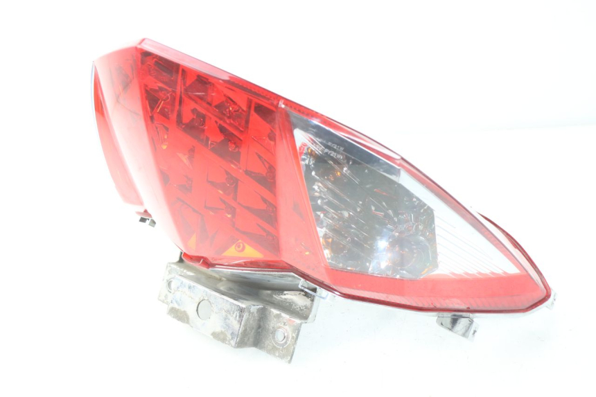 photo de FEU ARRIERE SYM GTS EFI ABS 125 (2012 - 2016)