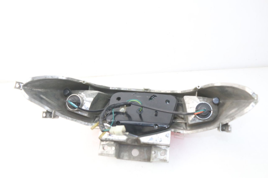 photo de FEU ARRIERE SYM JOYMAX 250 (2013 - 2017)