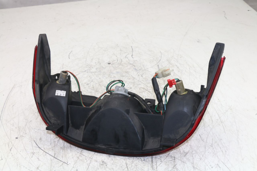 photo de FEU ARRIERE SYM JOYRIDE 125 (2002 - 2009) - Gros plan technique