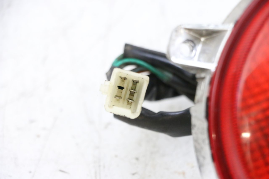 photo de FEU ARRIERE NECO TEMPO 4T 50 (2022 - 2026) - Gros plan technique