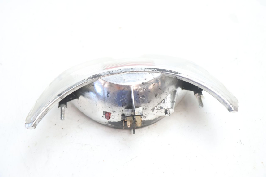 photo de FEU ARRIERE PEUGEOT TREKKER TKR 50 (2005 - 2014) - Zoom état d’usage