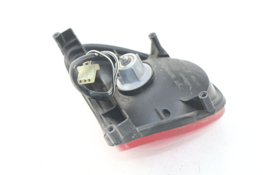 photo de FEU ARRIERE SUZUKI UC EPICURO 125 (1999 - 2003)