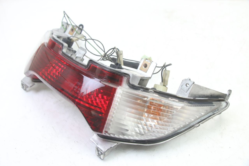 photo de FEU ARRIERE SUZUKI UH BURGMAN 125 (2002 - 2006)