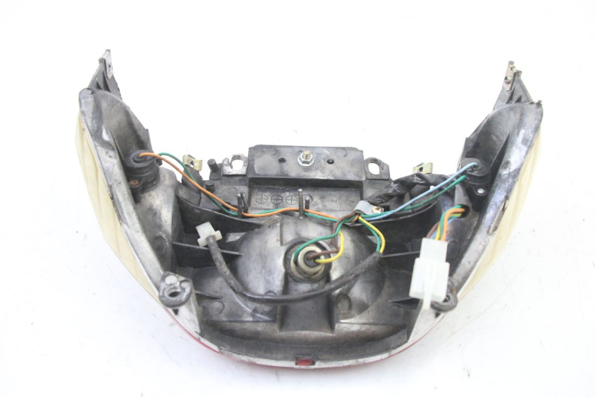 photo de FEU ARRIERE UNIVERSAL BIKE ZN50QT-11B 50 (2018 - 2021)
