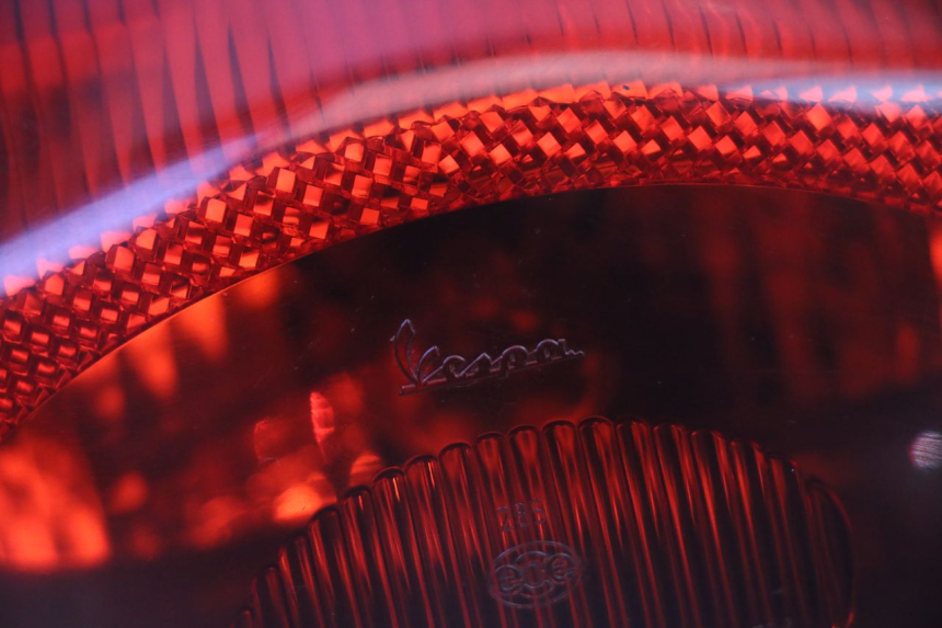 photo de FEU ARRIERE PIAGGIO VESPA S 2T 50 (2007 - 2014)