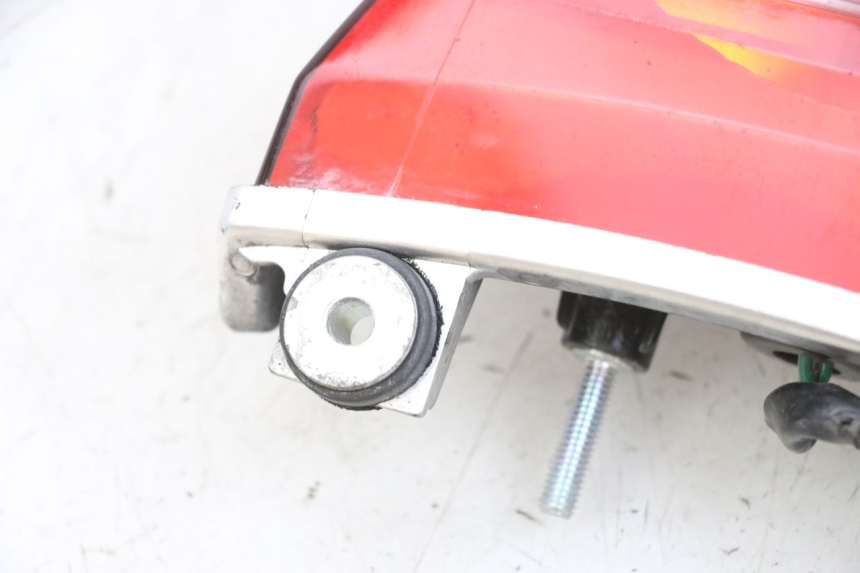 photo de FEU ARRIERE DAELIM VJ ROADWIN FI 125 (2008 - 2017) - Pièce contrôlée