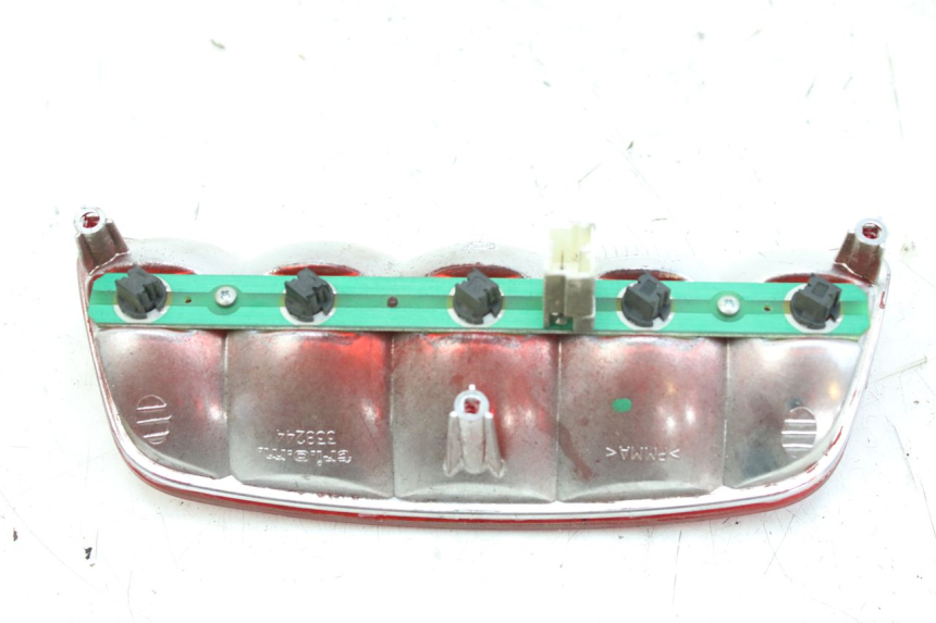 photo de FEU ARRIERE PIAGGIO X9 EVOLUTION 250 (2003 - 2007) - Détail de la pièce