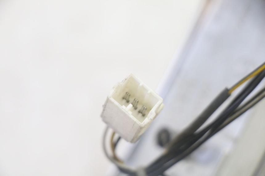 photo de FEU ARRIERE PIAGGIO XEVO - X EVO 125 (2007 - 2016)