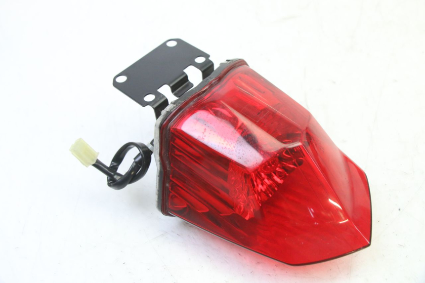 photo de FEU ARRIERE YAMAHA XJ6 ABS 600 (2008 - 2016)