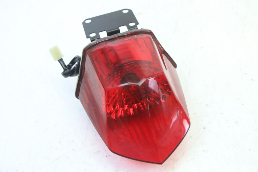 photo de FEU ARRIERE YAMAHA XJ6 ABS 600 (2008 - 2016)