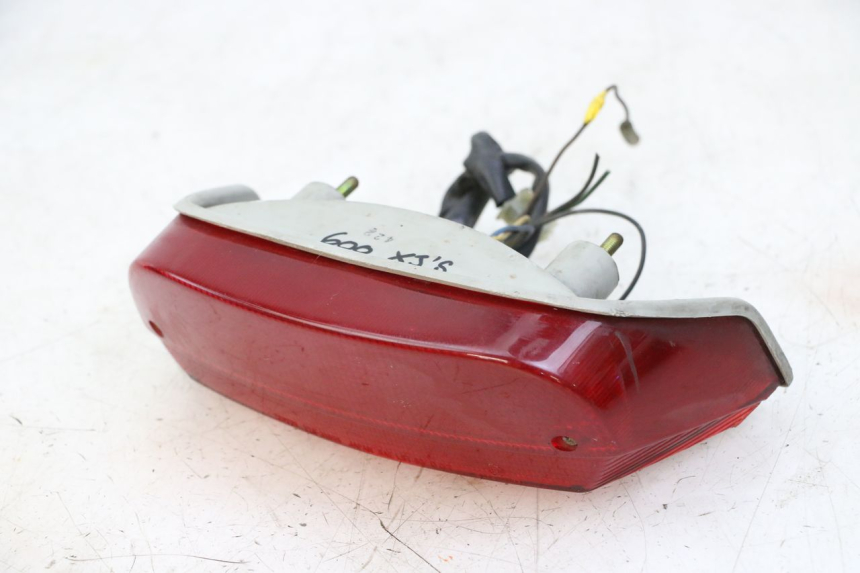 photo de FEU ARRIERE YAMAHA XJN DIVERSION 600 (2000 - 2003)