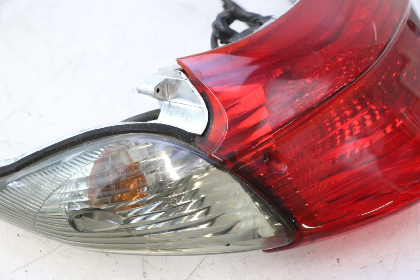photo de FEU ARRIERE HONDA XLV VARADERO 125 (2007 - 2012) - Détails caractéristiques