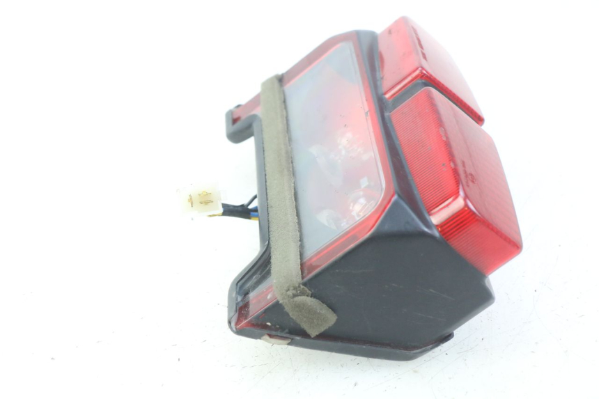 photo de FEU ARRIERE YAMAHA FZS FAZER 600 (1998 - 2001)