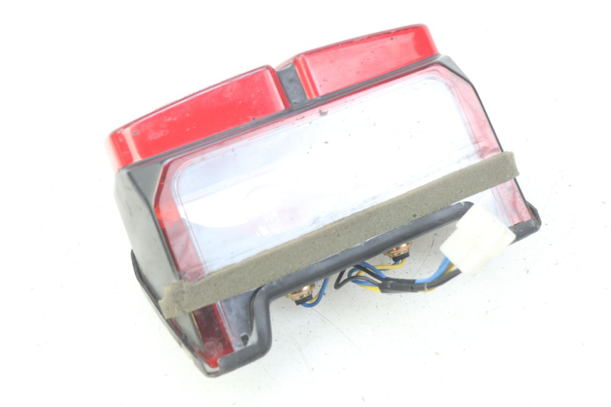 photo de FEU ARRIERE YAMAHA FZS FAZER 600 (1998 - 2001)
