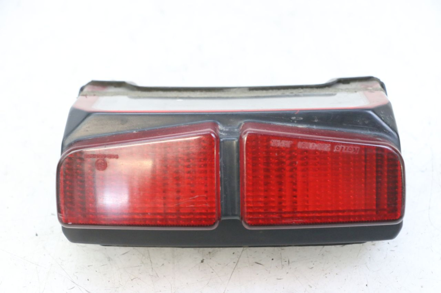 photo de FEU ARRIERE YAMAHA FZS FAZER 600 (2001 - 2003)