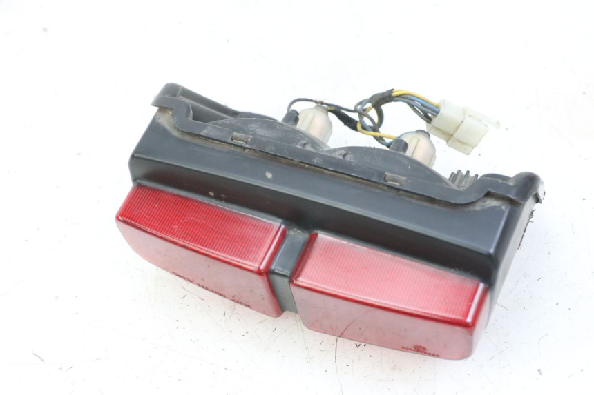 photo de FEU ARRIERE YAMAHA FZS FAZER 600 (2001 - 2003)