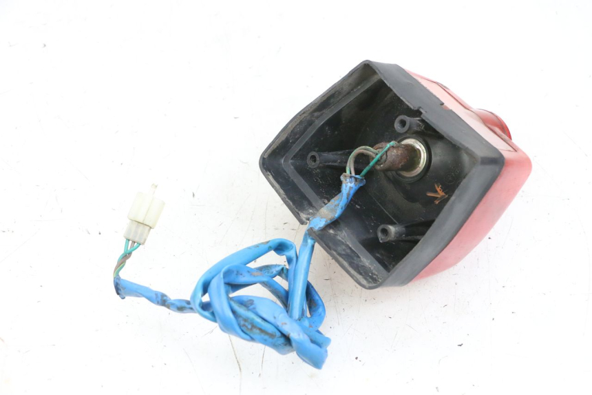 photo de FEU ARRIERE KYMCO ZING 125 (1997 - 2003) - Gros plan technique