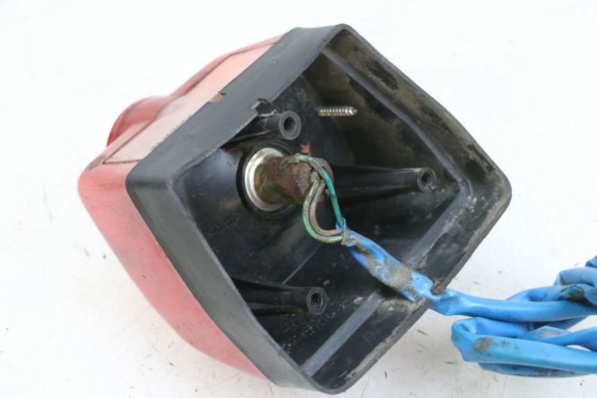 photo de FEU ARRIERE KYMCO ZING 125 (1997 - 2003) - Vue d’ensemble