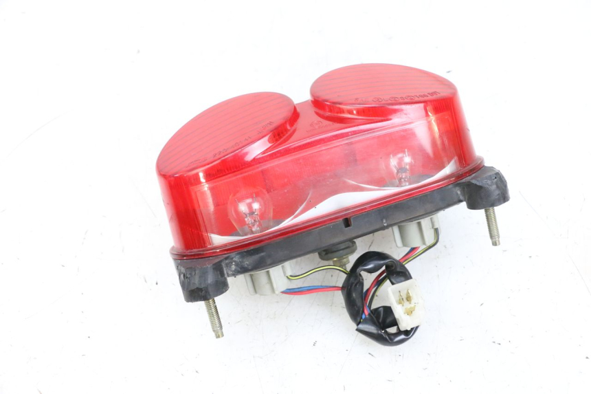 photo de FEU ARRIERE KAWASAKI ZR 7 750 (1999 - 2001) - Autre angle de vue