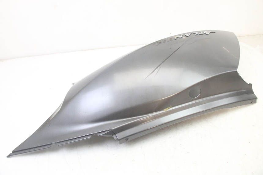 photo de FLANC ARRIERE DROIT APRILIA ATLANTIC 125 (2003 - 2009)