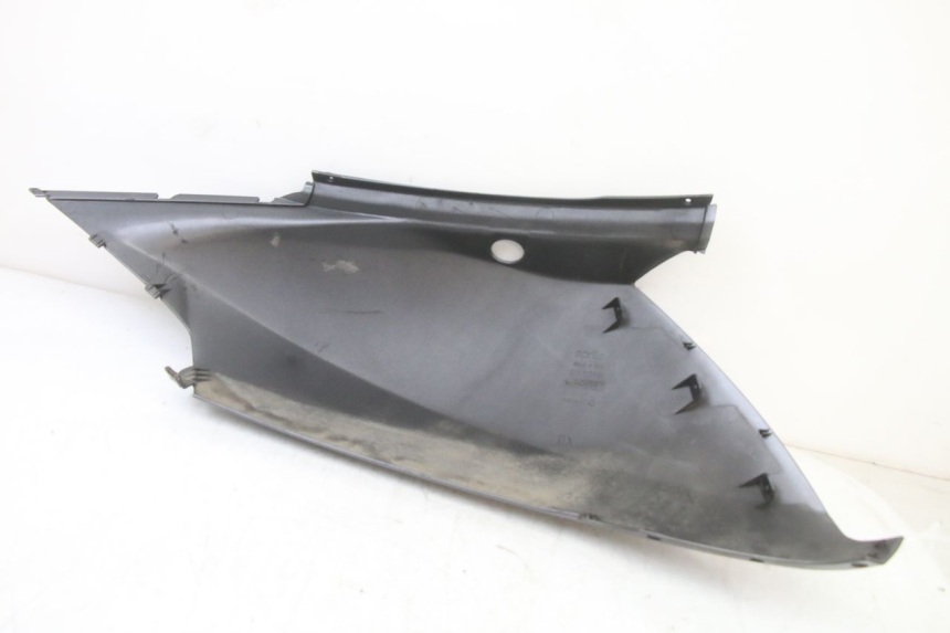 photo de FLANC ARRIERE DROIT APRILIA ATLANTIC 125 (2003 - 2009)