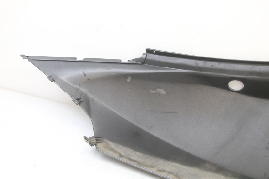 photo de FLANC ARRIERE DROIT APRILIA ATLANTIC 125 (2003 - 2009)
