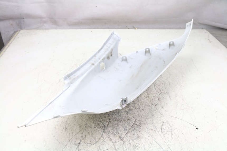 photo de FLANC ARRIERE DROIT APRILIA ATLANTIC S 125 (2010 - 2013)
