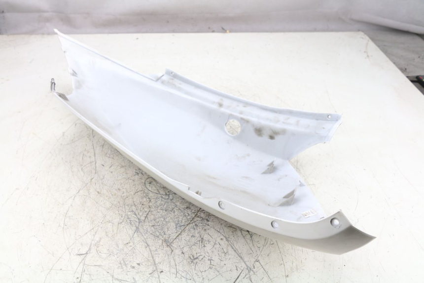 photo de FLANC ARRIERE DROIT APRILIA ATLANTIC S 125 (2010 - 2013)