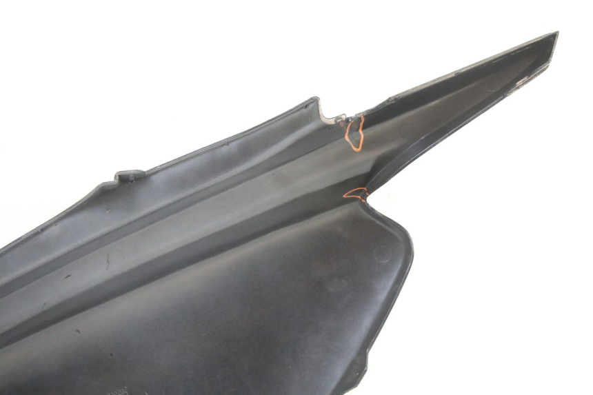 photo de FLANC ARRIERE DROIT MBK BOOSTER NEXT GENERATION 50 (1995 - 1998)